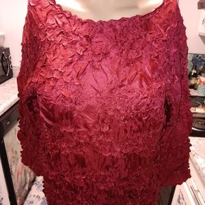 EUC Origami Magic Scarf Red Top, OSFM